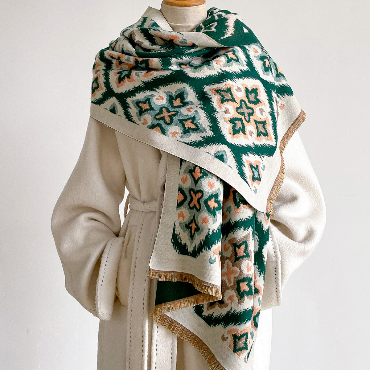 Kadınlar için Çift Taraflı İmi - Woven Scarf Blanket incelemesi ve fiyatı
